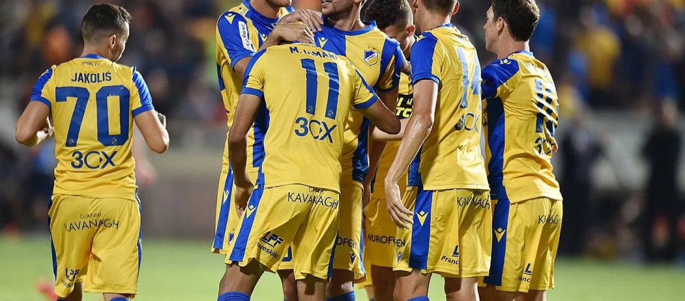 Επική πρόκριση ΑΠΟΕΛ μέσα στην έδρα των Τουρκοαζέρων που είχαν κρεμάσει σημαία του ψευδοκράτους στις εξέδρες! (βίντεο)